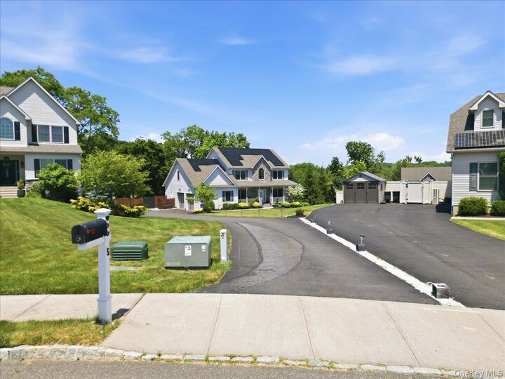 Property Photo: 5 Gleneagles Court NY 10950