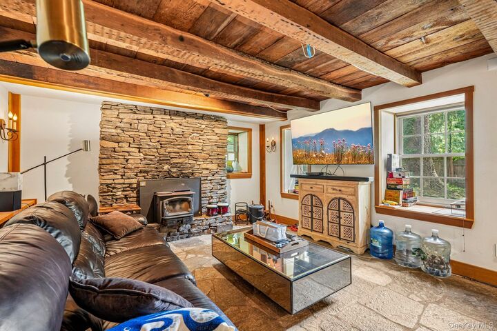 Property Photo:  456 Saddle River Road  NY 10952 