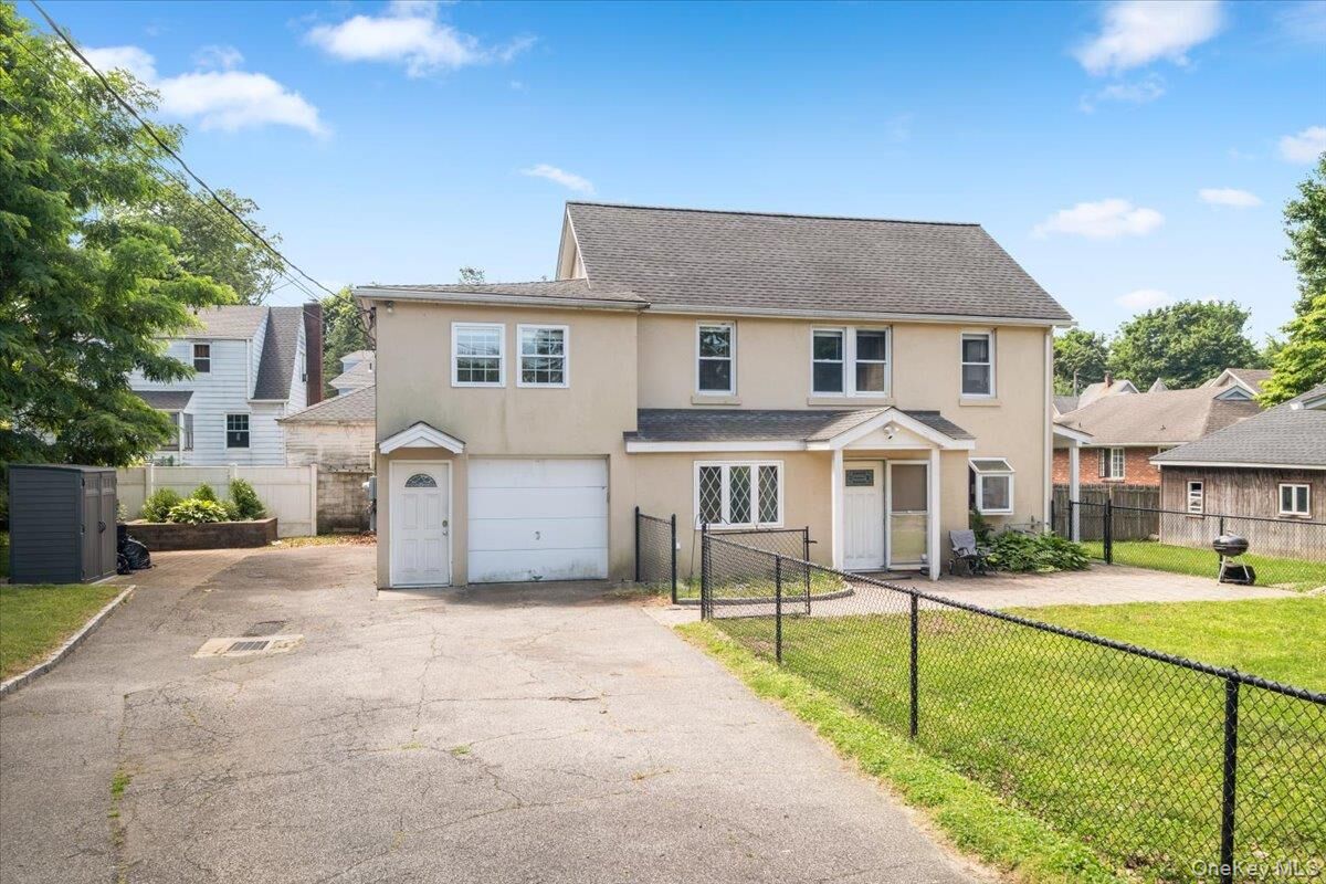 Property Photo:  85 Bleloch Avenue  NY 10566 