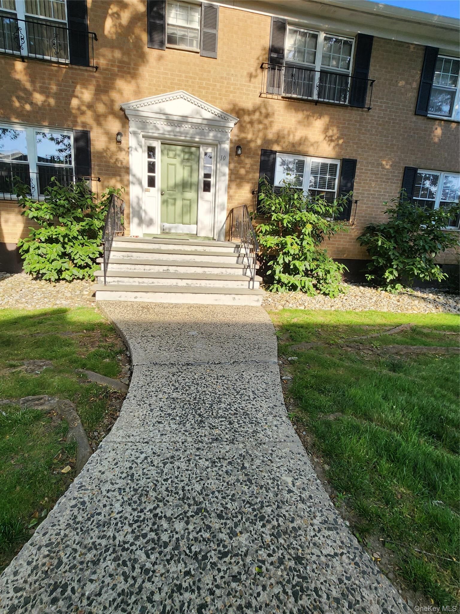Property Photo: 10 Somerset Drive 26K NY 10901