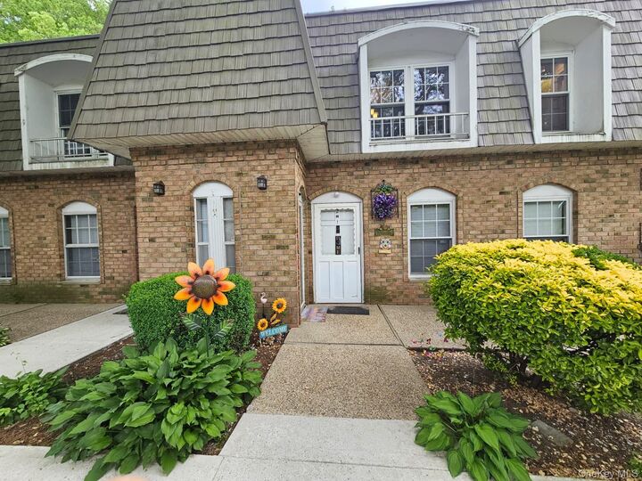 Property Photo:  655 Middle Country Road 2H2  NY 11727 