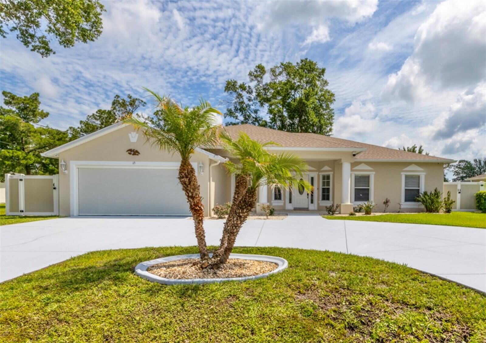 Property Photo:  15 Royal Palm Lane  FL 32164 