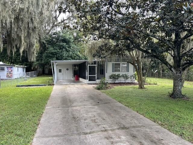Property Photo: 16716 SE 101st Court Road FL 34491