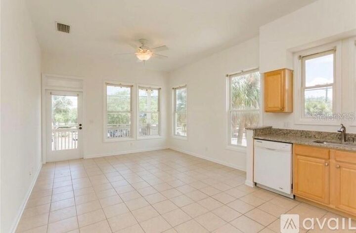 Property Photo:  2006 E 4th Avenue  FL 33605 