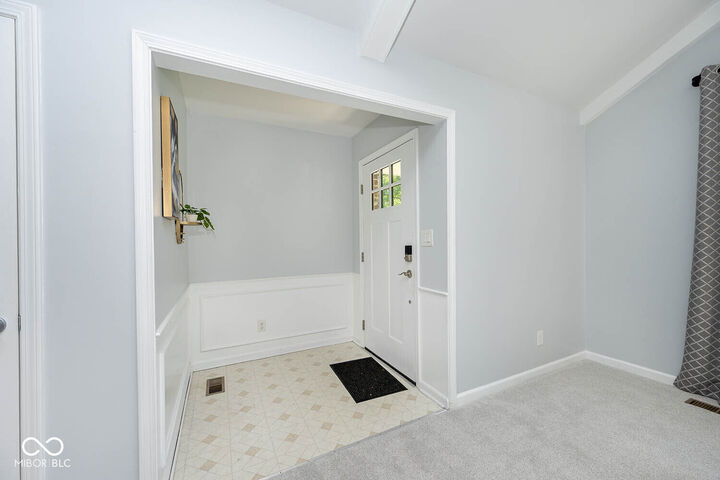 Property Photo:  109 Willowood Lane  IN 46038 