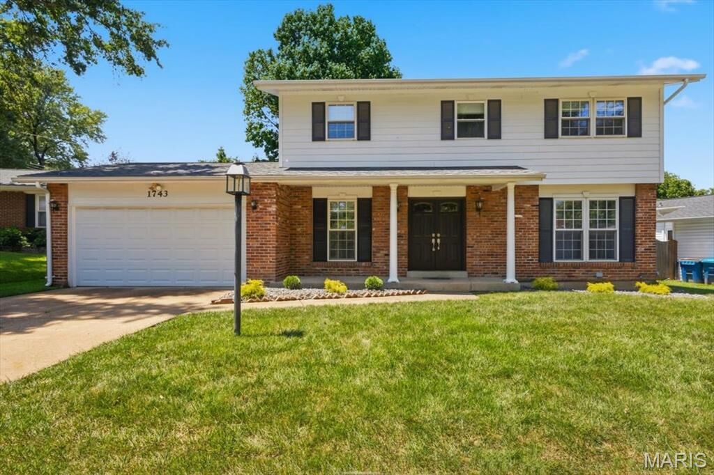 Property Photo: 1743 Goldenhorn Court MO 63043
