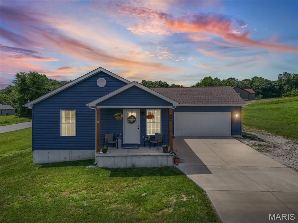 Property Photo:  137 Calvey Brook Drive  MO 63072 