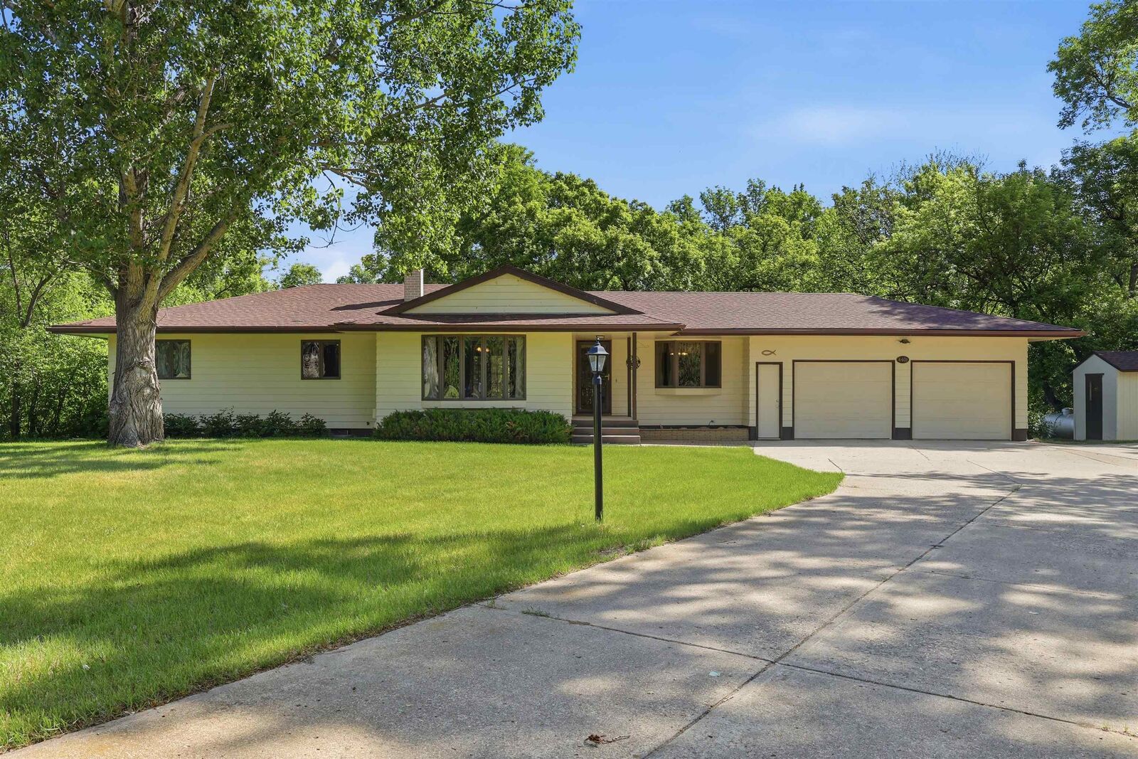Property Photo:  4401 37th St. SE  ND 58701 