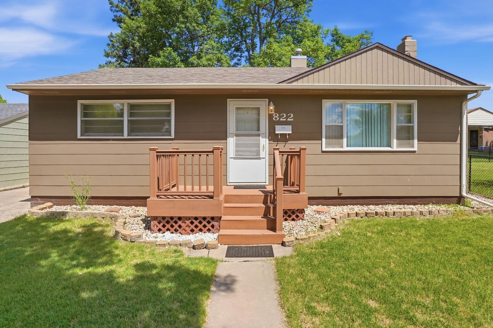 Property Photo:  822 N 10th Street  SD 57783 