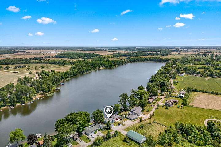 Property Photo:  13854 Emens Drive  MI 49247 