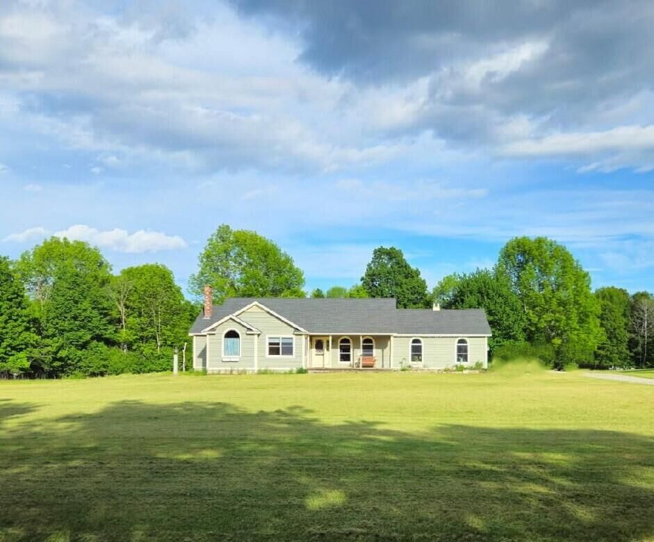 Property Photo:  45 Grandview Drive  ME 04428 
