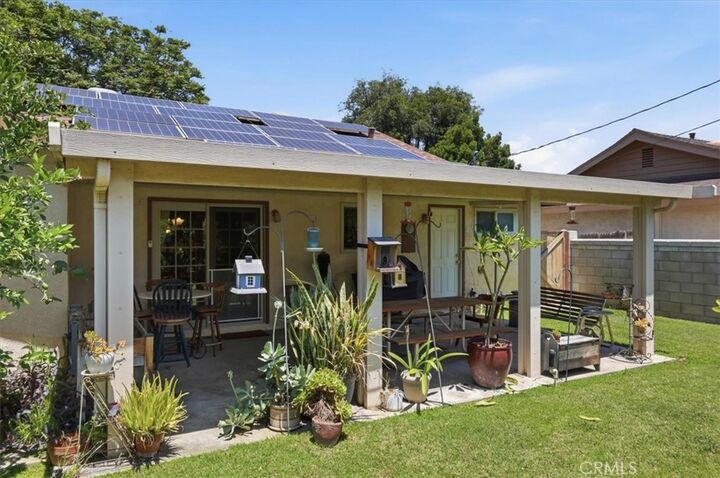 Property Photo: 10426 Bonneville CA 92505