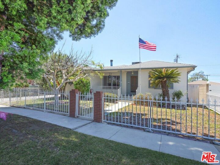 Property Photo:  3179 Marwick Avenue  CA 90808 