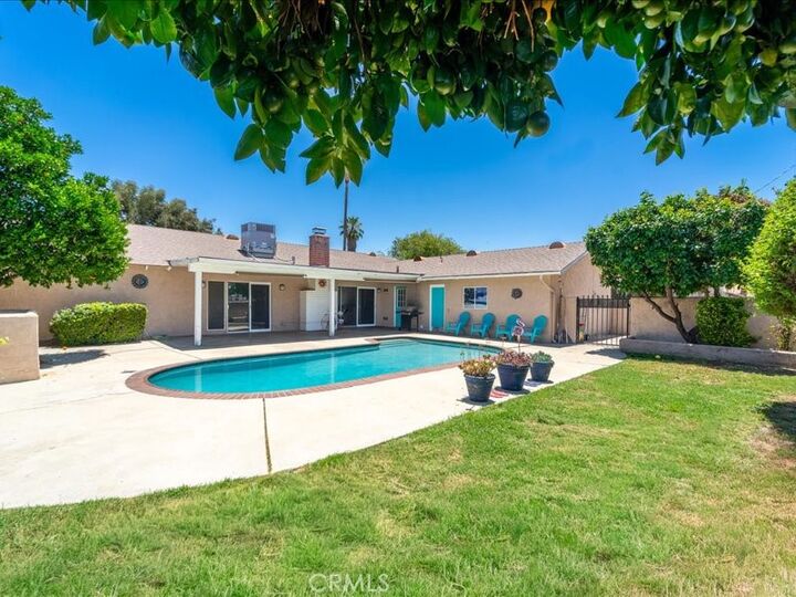 Property Photo: 173 Grove CA 92544
