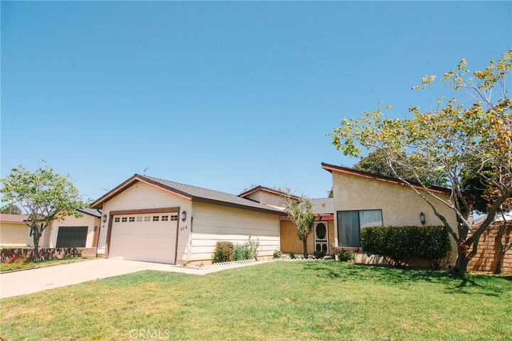 Property Photo:  715 Vickie Avenue  CA 93454 