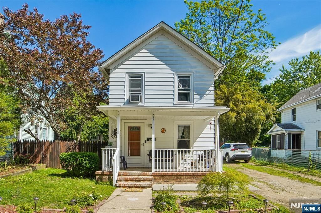Property Photo:  37 Stoll Street  NJ 07857 