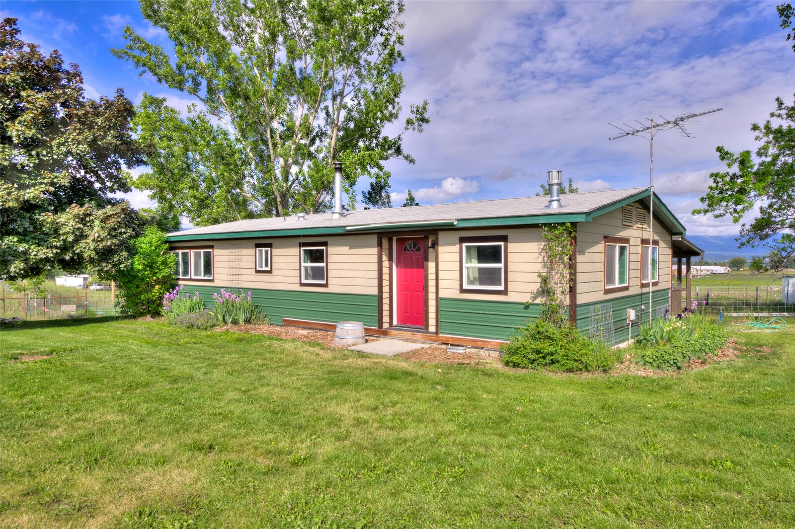 Property Photo:  1327 Honey House Lane  MT 59828 