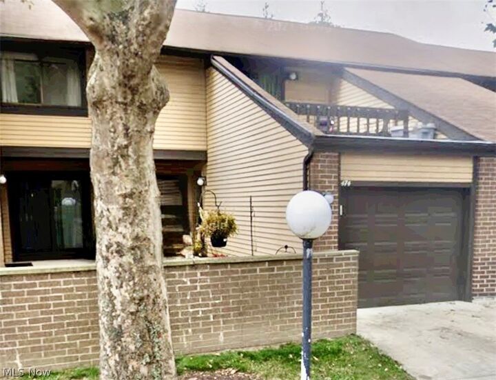 Property Photo:  474 Terrell Court  OH 44143 