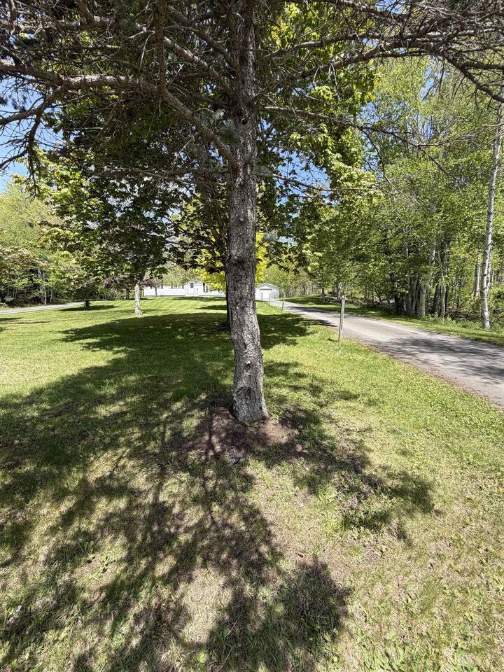 Property Photo: 2547 Pleasant Valley Road NS B2G 2K9