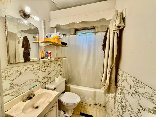 Property Photo:  627 Palace Avenue  MN 55102 