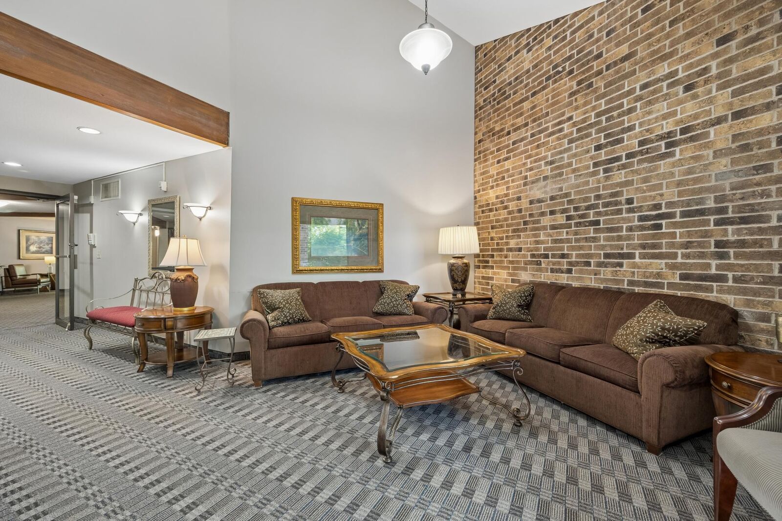 Property Photo:  35 Nathan Lane N 303  MN 55441 