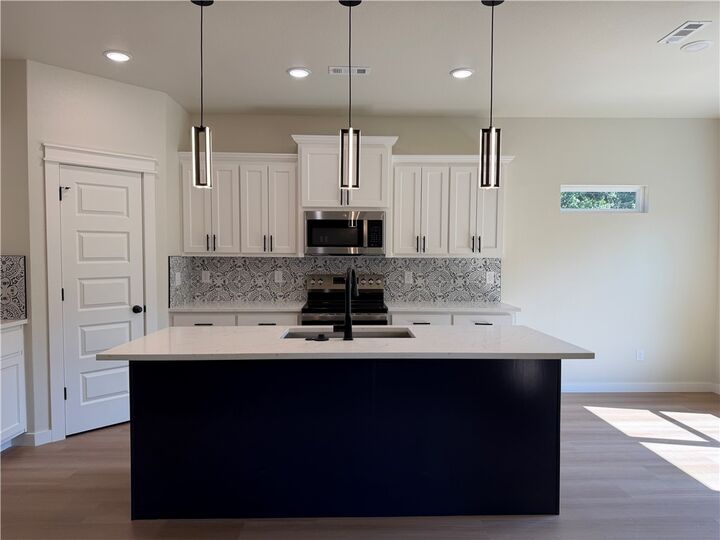 Property Photo:  7 Fields Circle  AR 72715 