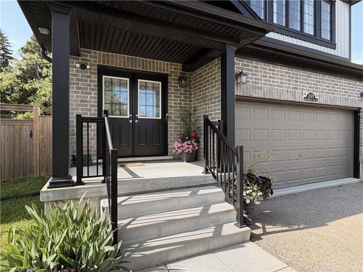 Property Photo:  269 Woodway Trail  ON N3Y 0C9 