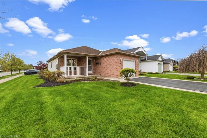 Property Photo:  296 Autumn Crescent  ON L3C 7K1 