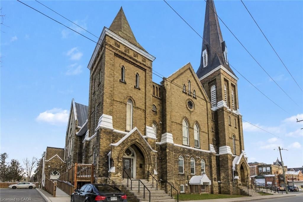 Property Photo: 34 Riddell Street 103 ON N4S 6M1