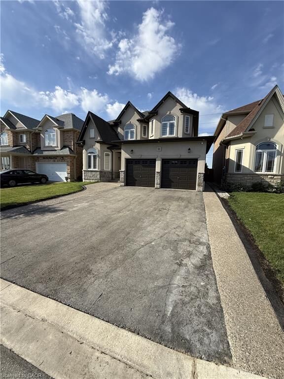 Property Photo:  68 Dolomiti Court  ON L8J 3H5 