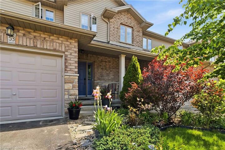 Property Photo:  53 Banks Street  ON N3T 0H6 