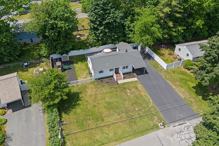 Property Photo:  6 Oakland Ave  MA 01876 