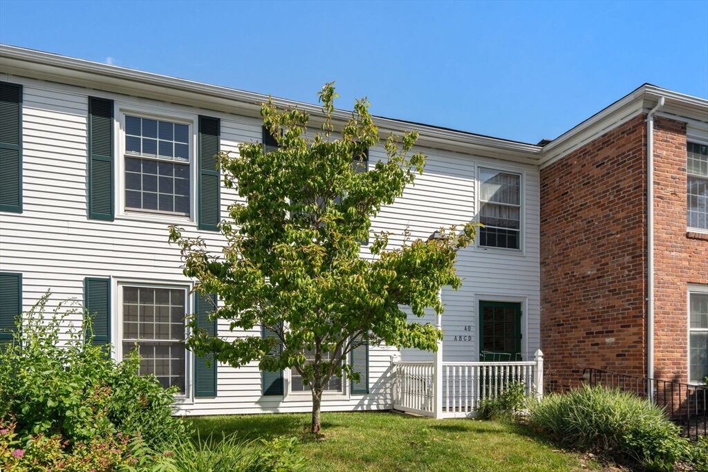 Property Photo: 40 Yorktown Dr D MA 01108