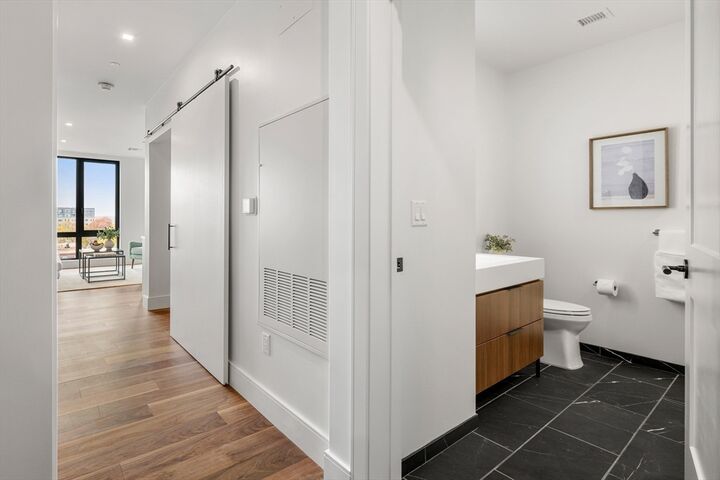 Property Photo:  1515 Commonwealth Ave 605  MA 02135 