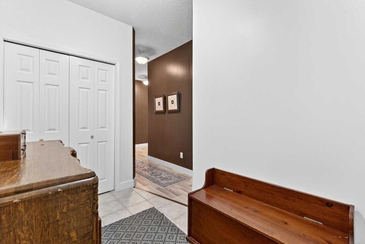 Property Photo: 126 14 Avenue SW 219 AB T2R 0L9