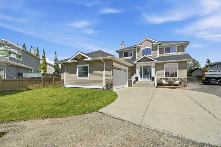 Property Photo:  123 Canoe Place SW  AB T4B 2L5 