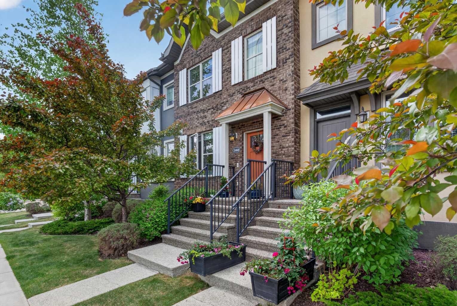 Property Photo:  340 Quarry Park Boulevard SE  AB T2C 5L4 