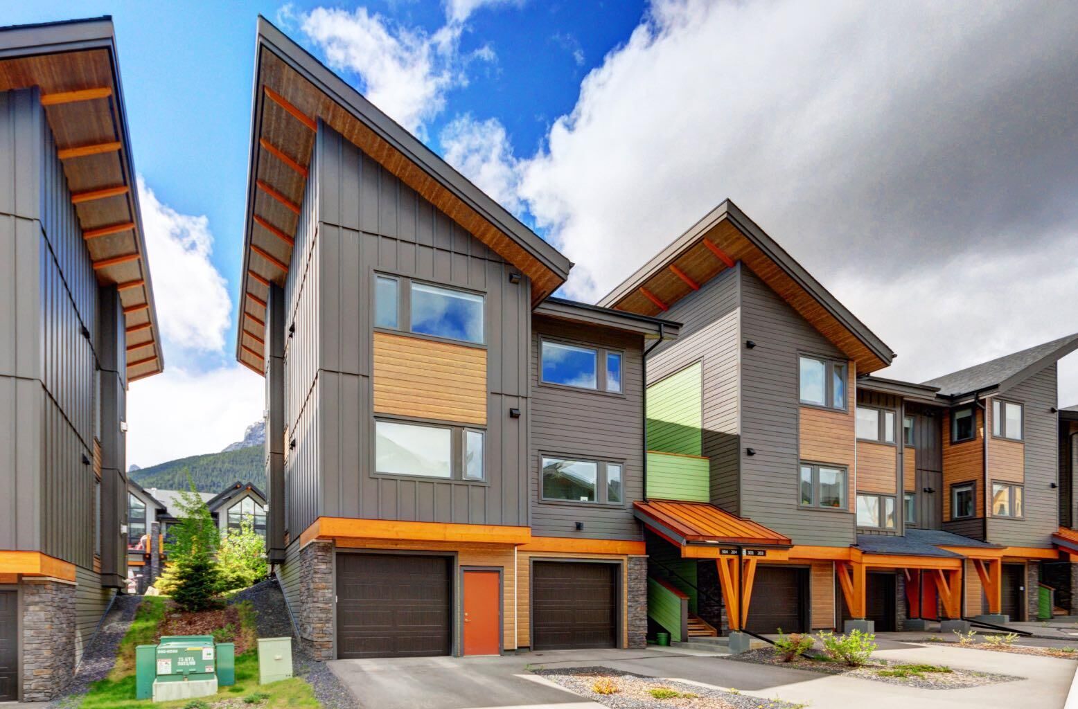 Photo de la propriété:  209 Stewart Creek Rise 304G  AB T1W 0N9 