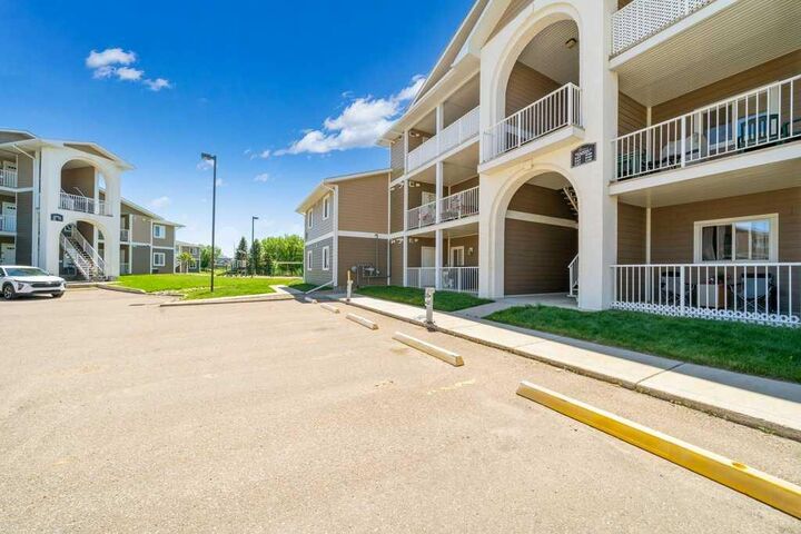 Property Photo: 149 Southlands Pointe SE AB T1B 0M5