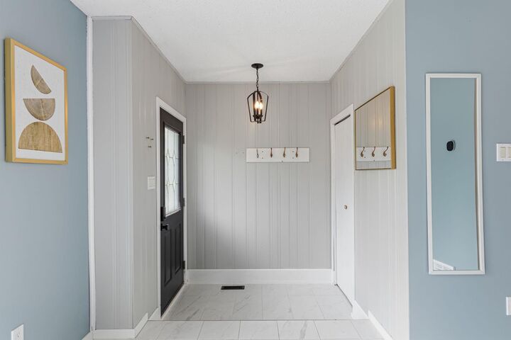 Property Photo:  2814 45 Avenue  SK S9V 1T1 
