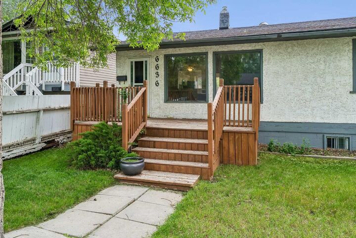 Property Photo:  6636 18 Street SE  AB T2C 0M6 