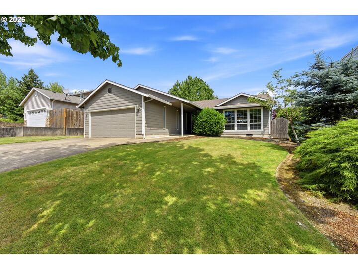 Property Photo:  2453 SW Peggy St  OR 97128 