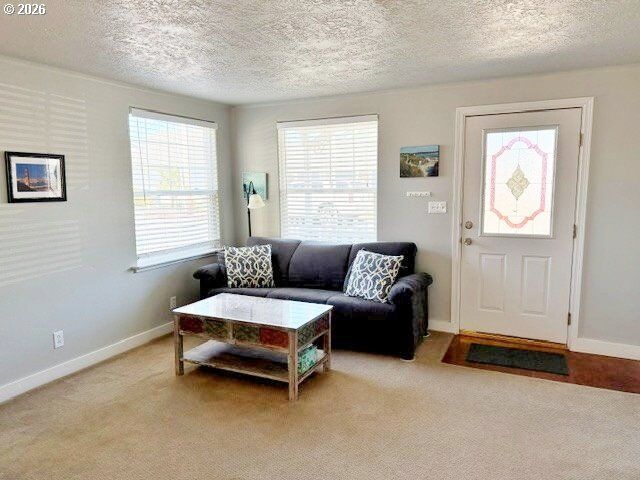 Property Photo: 719 12th Ave OR 97138