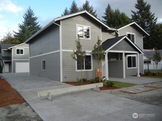 Property Photo:  1214  Hall Street SE A&B  WA 98503 
