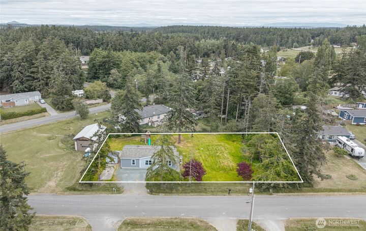Property Photo: 1108 Paul Avenue WA 98277