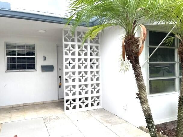 Property Photo: 1152 Circle Drive D FL 33445