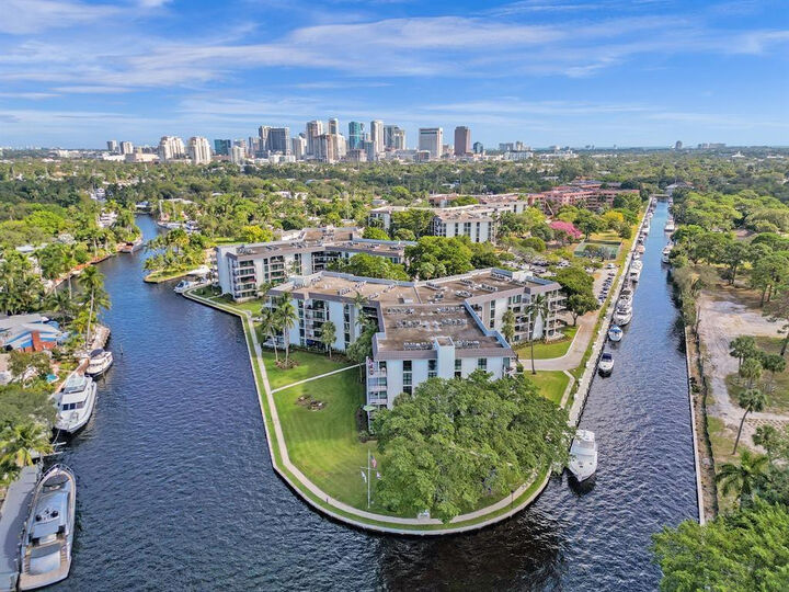 Property Photo:  1301 River Reach Drive 514  FL 33315 