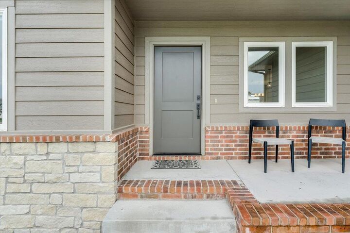 Property Photo:  8356 W Kackley Ct  KS 67205 