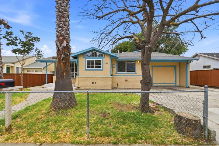 Property Photo: 345 Cureton Place CA 95127