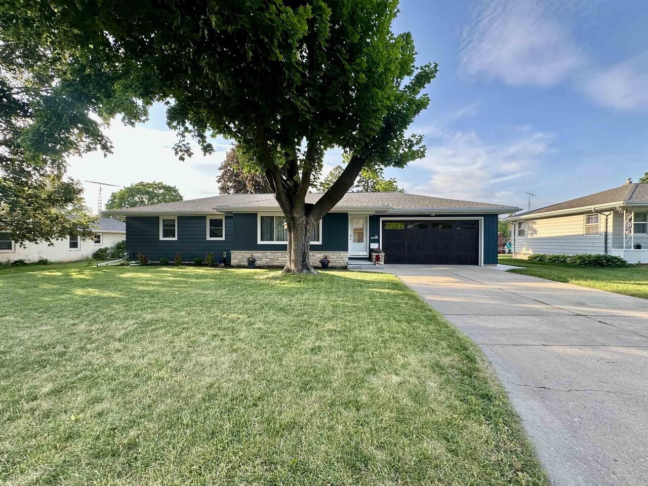 Property Photo:  30 Highland Avenue  WI 54971 